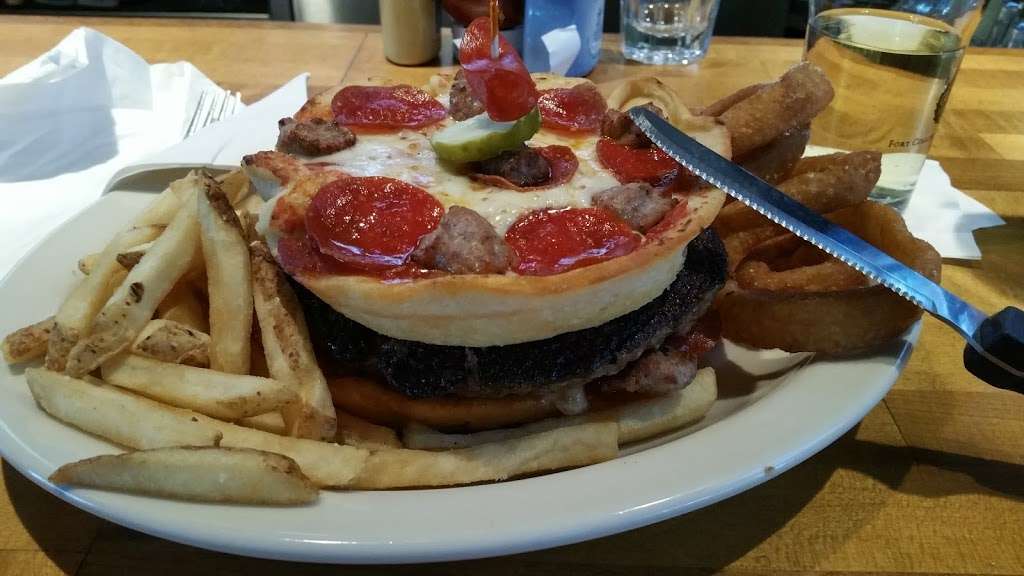 Old Chicago Pizza and Taproom | 100 Superior Plaza Way #100, Superior, CO 80027 | Phone: (720) 304-2048