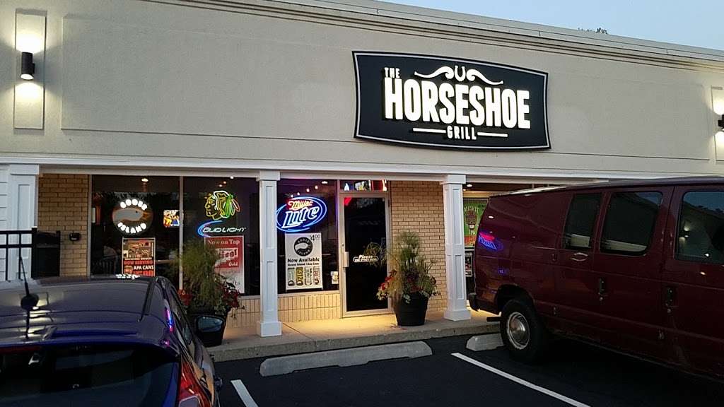 The Horseshoe Grill | 28682 W Northwest Hwy, Lake Barrington, IL 60010, USA | Phone: (847) 381-5530