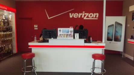 Verizon Authorized Retailer, TCC | 525 Beckett Rd Ste 1, Swedesboro, NJ 08085, USA | Phone: (856) 467-5454