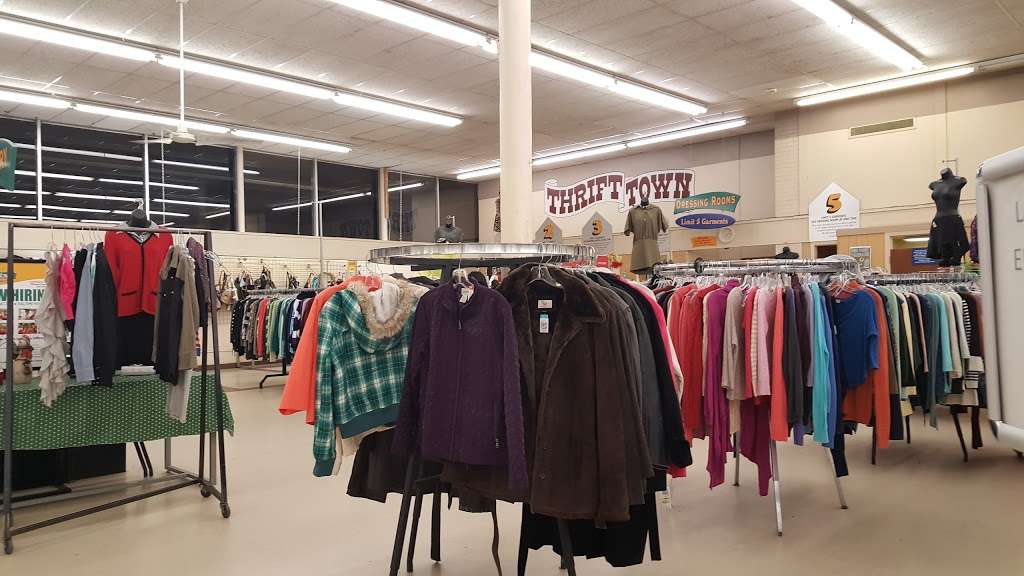 Thrift Town | 1516 S Westmoreland Rd, Dallas, TX 75211, USA | Phone: (214) 337-8979