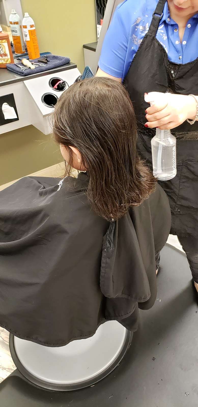 Great Clips | 10910 Marbach Rd #103, San Antonio, TX 78245, USA | Phone: (210) 467-5002