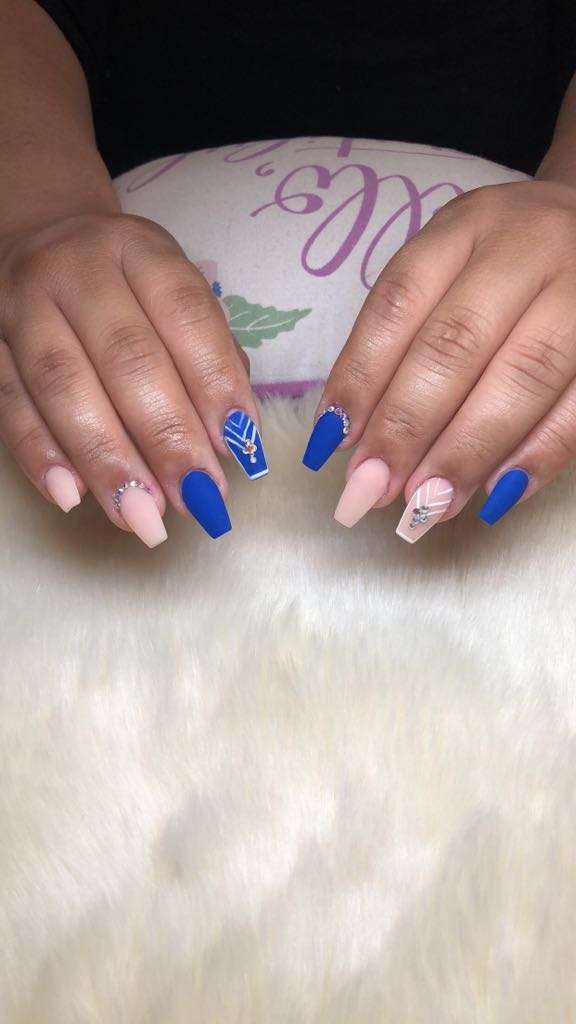 Jessy unique nails salon | 10370 Festival Ln, Manassas, VA 20109 | Phone: (703) 565-7640