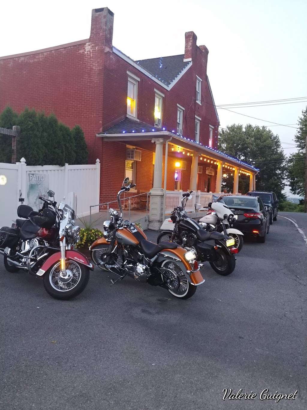 Leather Corner Post Hotel | 6855 Horseshoe Rd, Orefield, PA 18069, USA | Phone: (610) 395-1782