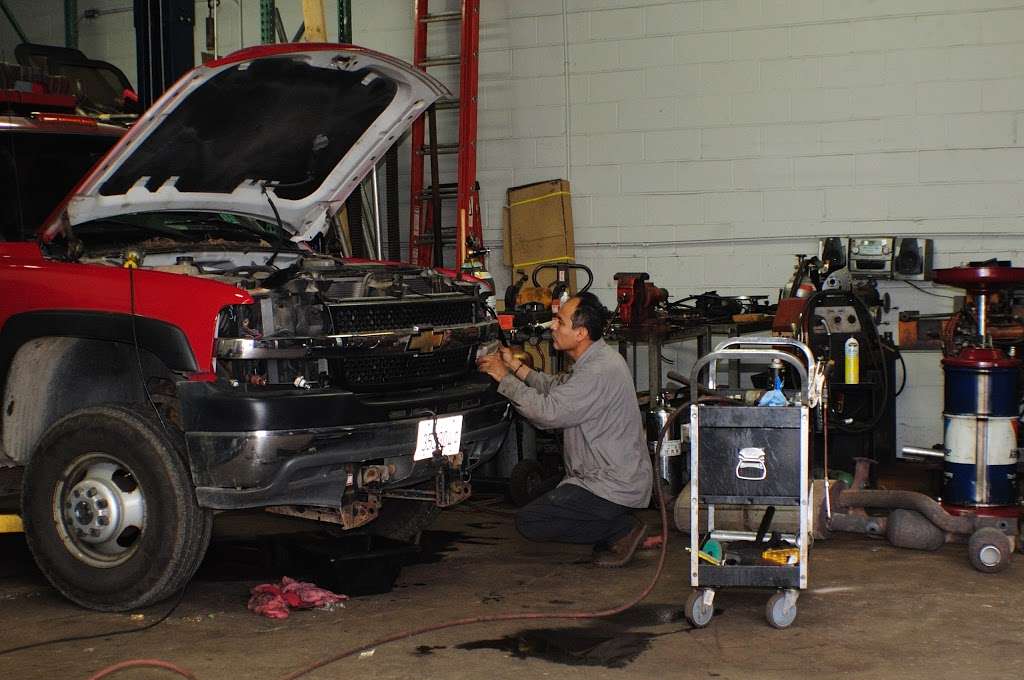 Belvidere Muffler & Brakes | 1700 Belvidere Rd, Waukegan, IL 60085 | Phone: (847) 360-0775