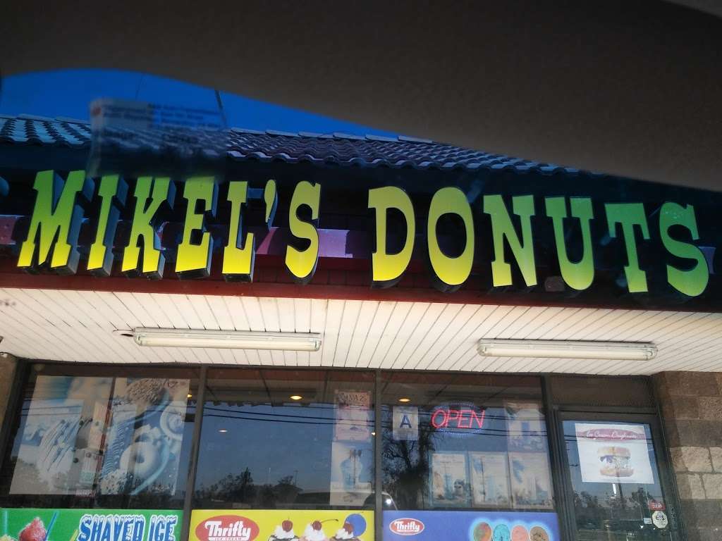 Mikels Donuts & Subs | 18480 Valley Blvd, Bloomington, CA 92316, USA | Phone: (909) 877-2680