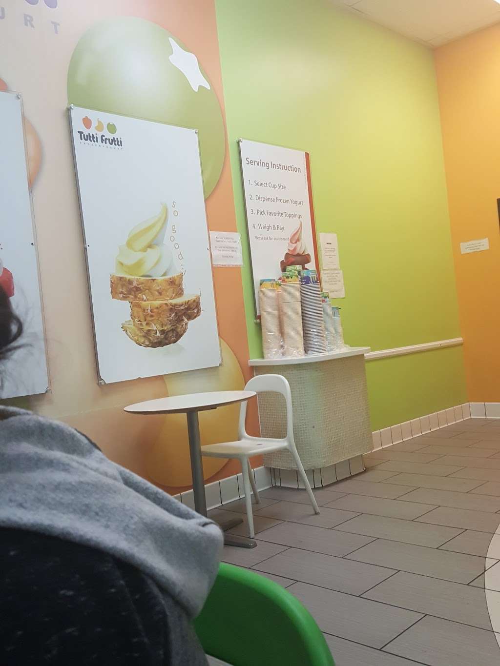 Tutti Frutti Frozen Yogurt | 4770 East Cesar E Chavez Avenue #B, Los Angeles, CA 90022, USA | Phone: (323) 266-2433