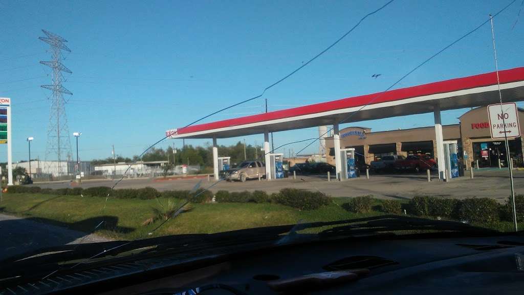 Exxon | 7010 TX-146 #130, Baytown, TX 77523, USA | Phone: (281) 573-3239