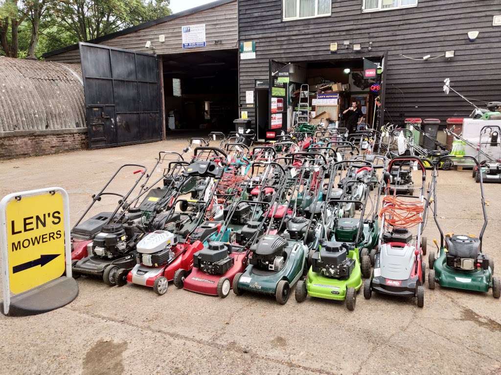 Lens Lawnmowers | Unit 16A Read Farm, Writtle, Chelmsford CM1 3SB, UK | Phone: 01245 422571