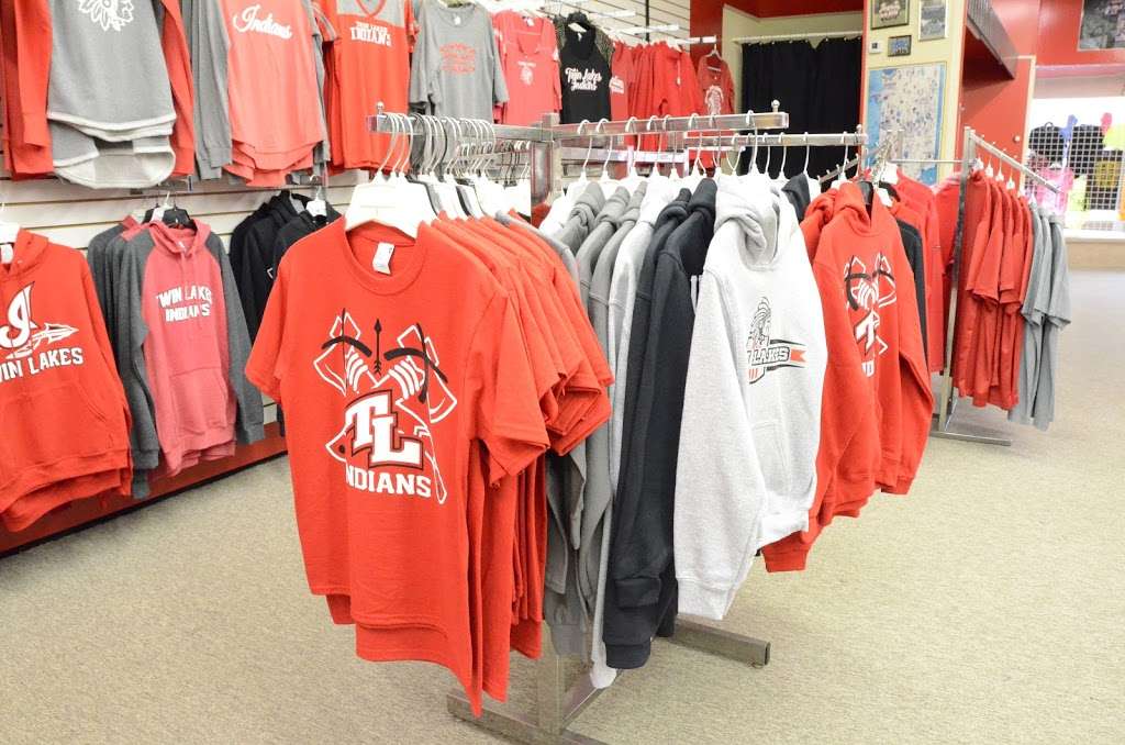 Mickey Bs Sports & Apparel | 129 N Main St, Monticello, IN 47960 | Phone: (800) 334-6391