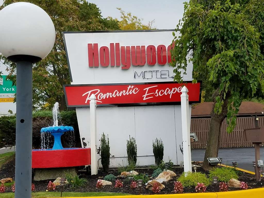 Hollywood Motel | 400 NY-109, Farmingdale, NY 11735, USA | Phone: (631) 694-7100