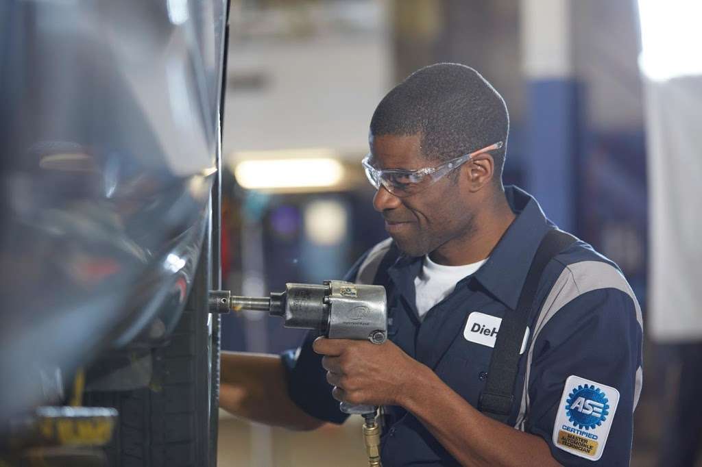 Sears Auto Center | 310 Daniel Webster Hwy Ste 102, Nashua, NH 03060, USA | Phone: (603) 891-6292