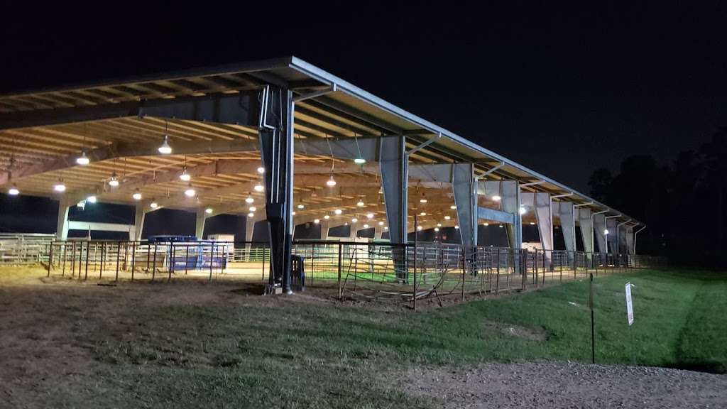 Willis Ag Arena | 13551 Rogers Rd, Willis, TX 77378, USA