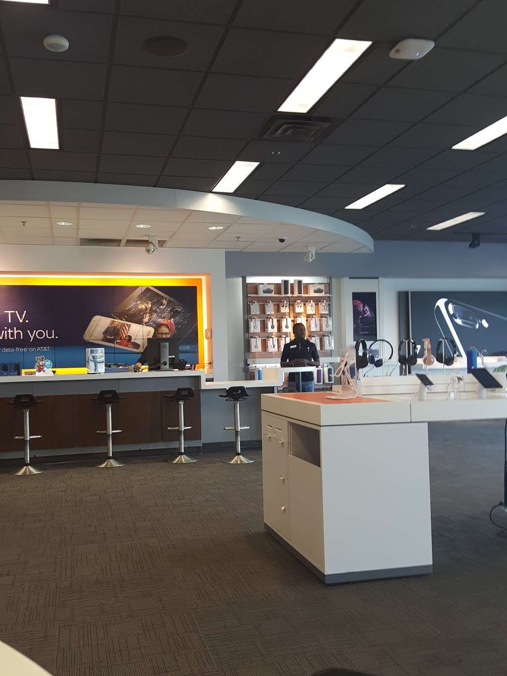 AT&T Store | 5530 W Grand Parkway S, Ste. 400, Richmond, TX 77406, USA | Phone: (281) 232-7289