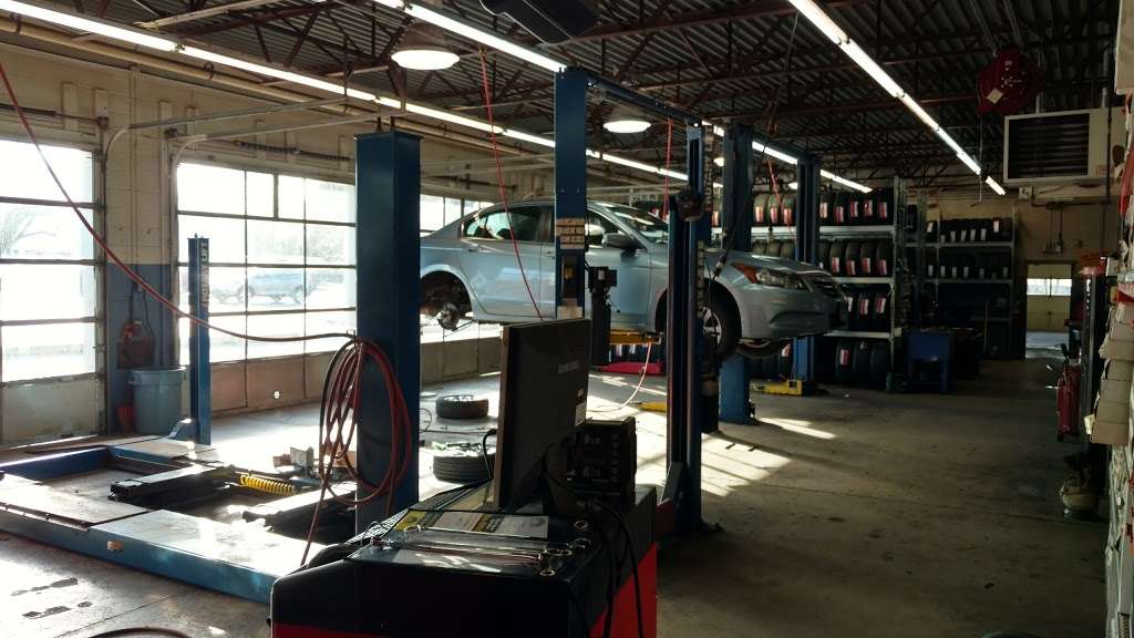 Mr. Tire Auto Service Centers | 5626 Buckeystown Pike, Frederick, MD 21704, USA | Phone: (301) 662-7344