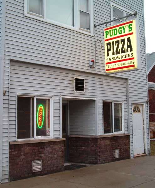 Pudgys Pizza & Sandwiches | 13460 S Baltimore Ave, Chicago, IL 60633 | Phone: (773) 646-4199