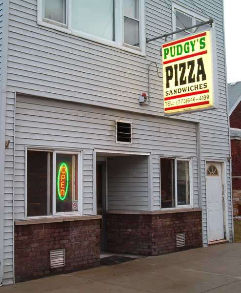 Pudgys Pizza & Sandwiches | 13460 S Baltimore Ave, Chicago, IL 60633, USA | Phone: (773) 646-4199