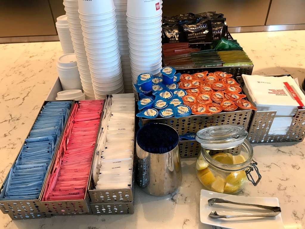 United Club Terminal C North | 2800 N Terminal Rd, Houston, TX 77032, USA