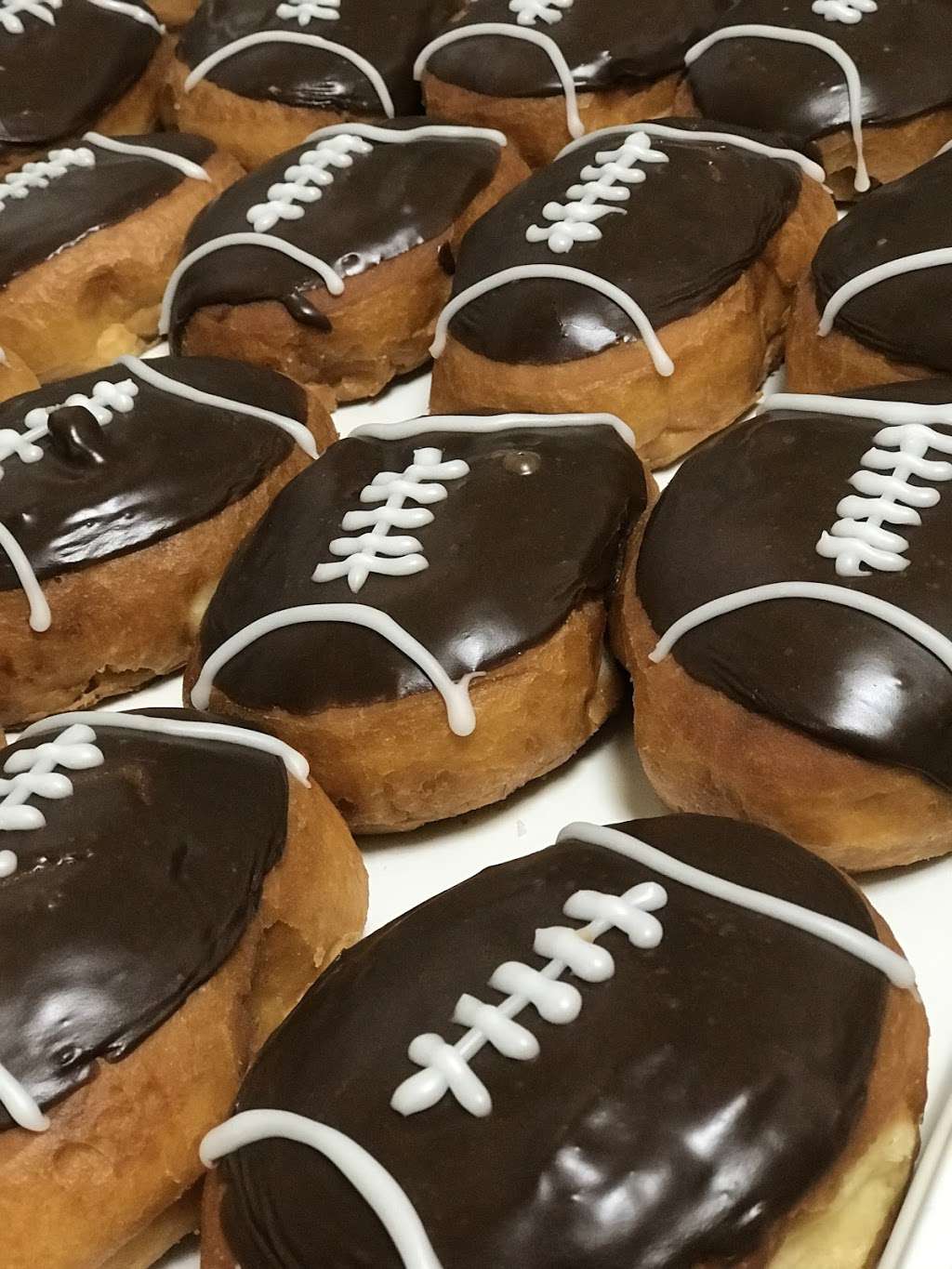 Freshh Donuts | 2545 Chino Hills Pkwy, Chino Hills, CA 91709, USA | Phone: (909) 393-0750