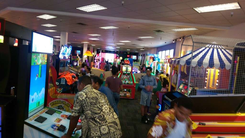 Chuck E. Cheese | 601 Rohnert Park Expy, Rohnert Park, CA 94928, USA | Phone: (707) 586-1949