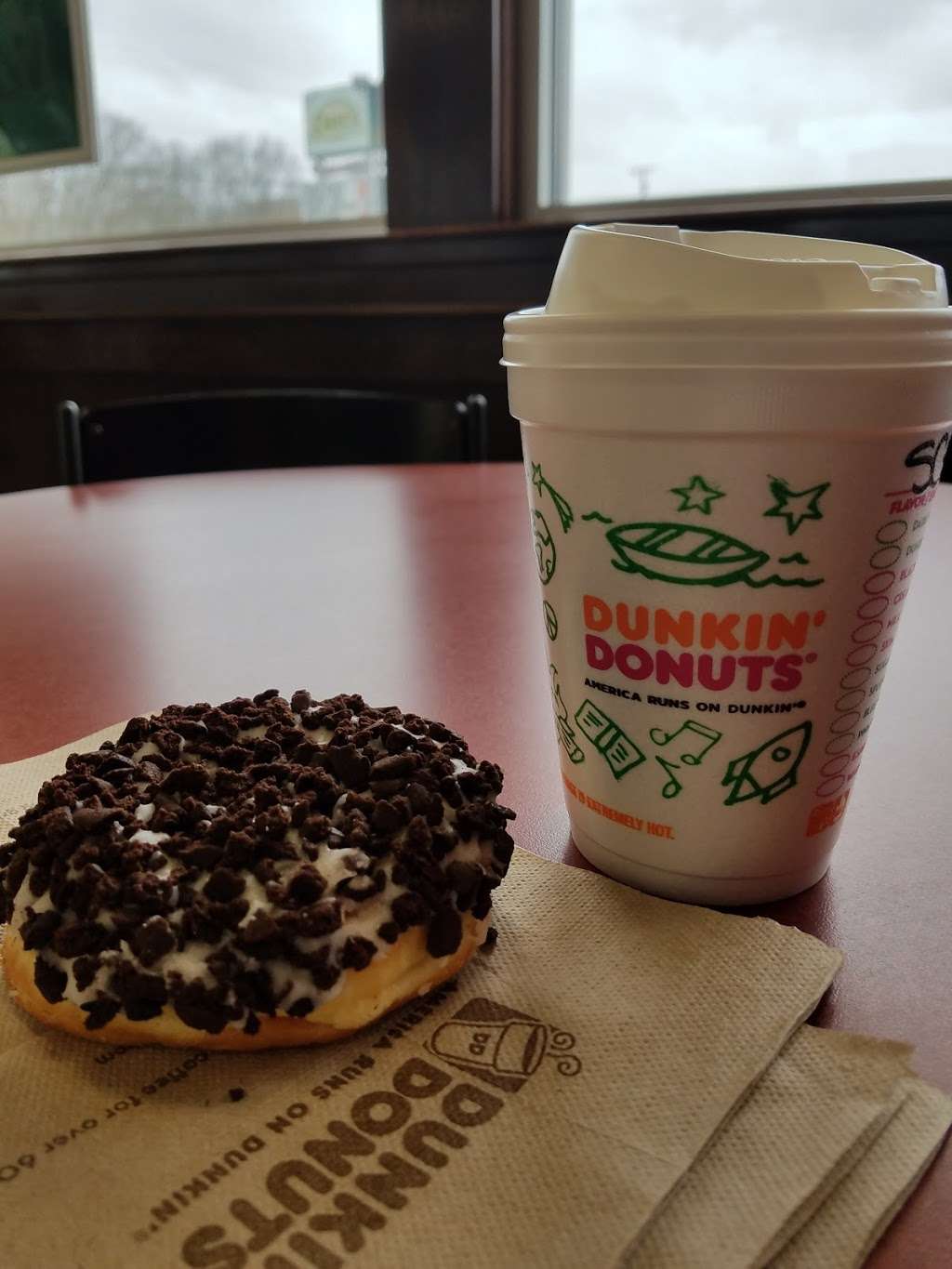 Dunkin | 2077 Diamond Hill Rd, Cumberland, RI 02864 | Phone: (401) 333-8046