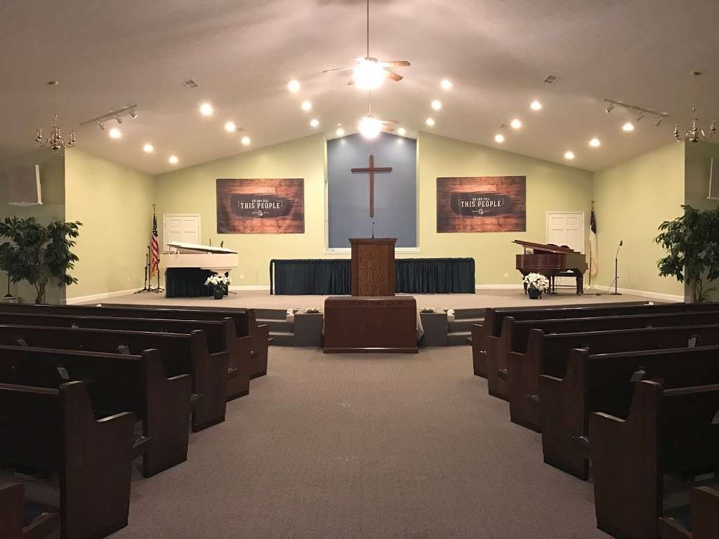 Putnamville Baptist Church | 637 E US-40, Cloverdale, IN 46120, USA | Phone: (765) 653-5426