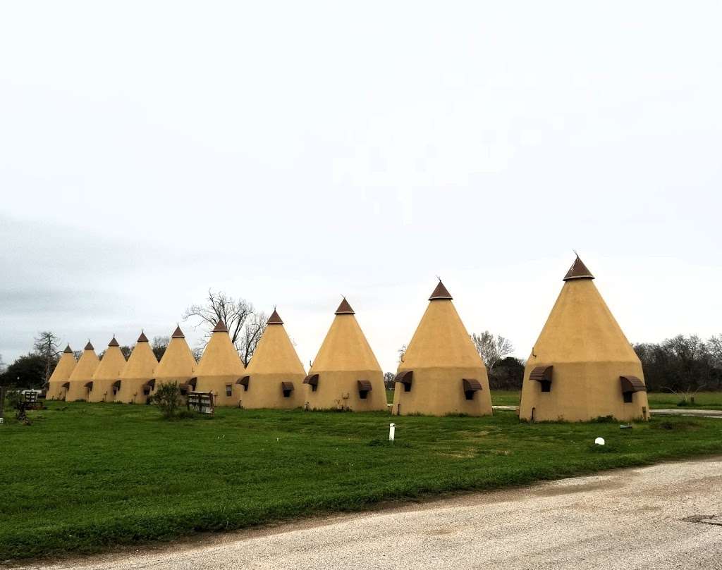 Teepee Motel & RV Park | 4098 E. Business 5 R, Wharton, TX 77488, USA | Phone: (979) 282-8474