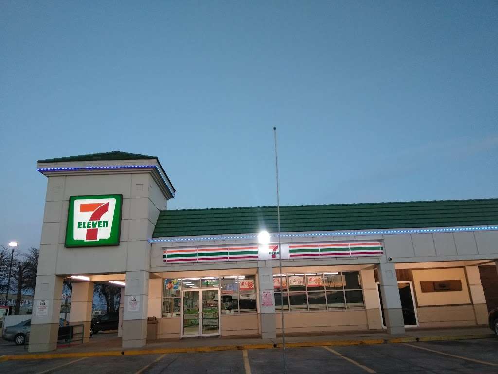 7-Eleven | 2502 Royal Ln, Dallas, TX 75229, USA | Phone: (972) 247-7011