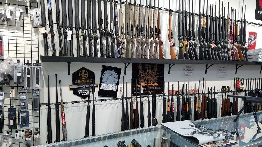 Guns Etc | 2910 S Alma School Rd, Mesa, AZ 85210, USA | Phone: (480) 963-4311