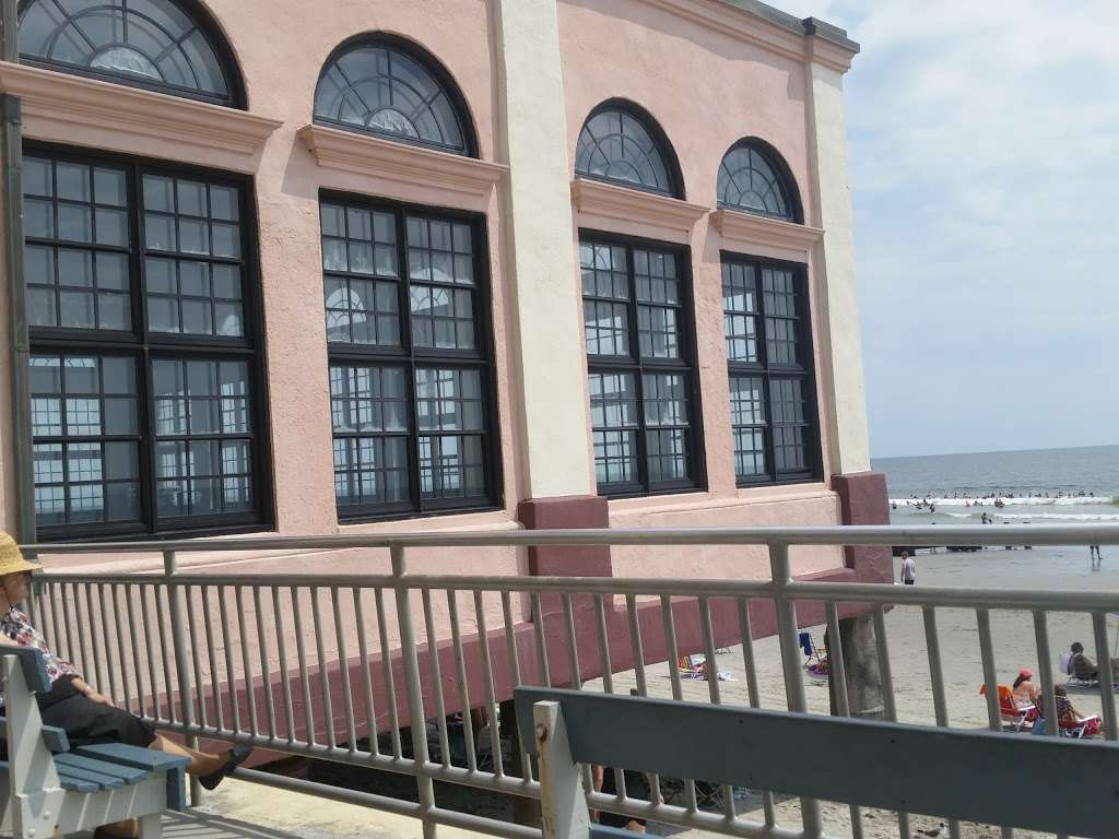 Ocean City Music Pier | 825 Boardwalk, Ocean City, NJ 08226, USA | Phone: (609) 525-9291