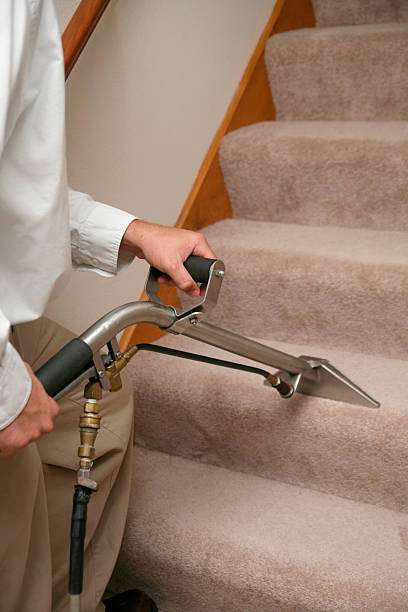 Lake Ridge Cleaners | 1544 NE 4th Ave, Fort Lauderdale, FL 33304, USA | Phone: (954) 329-0435