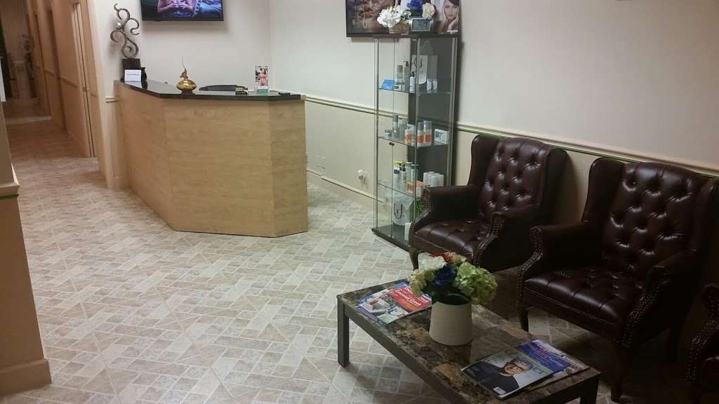 Ultimate Body Spa | 4400 W Sample Rd #120, Coconut Creek, FL 33073 | Phone: (954) 977-6566