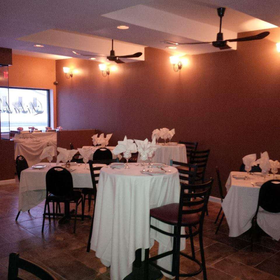 Lilahs Sports Bar Grill & Banquets | 14908 Chicago Rd, Dolton, IL 60419, USA | Phone: (708) 414-1088