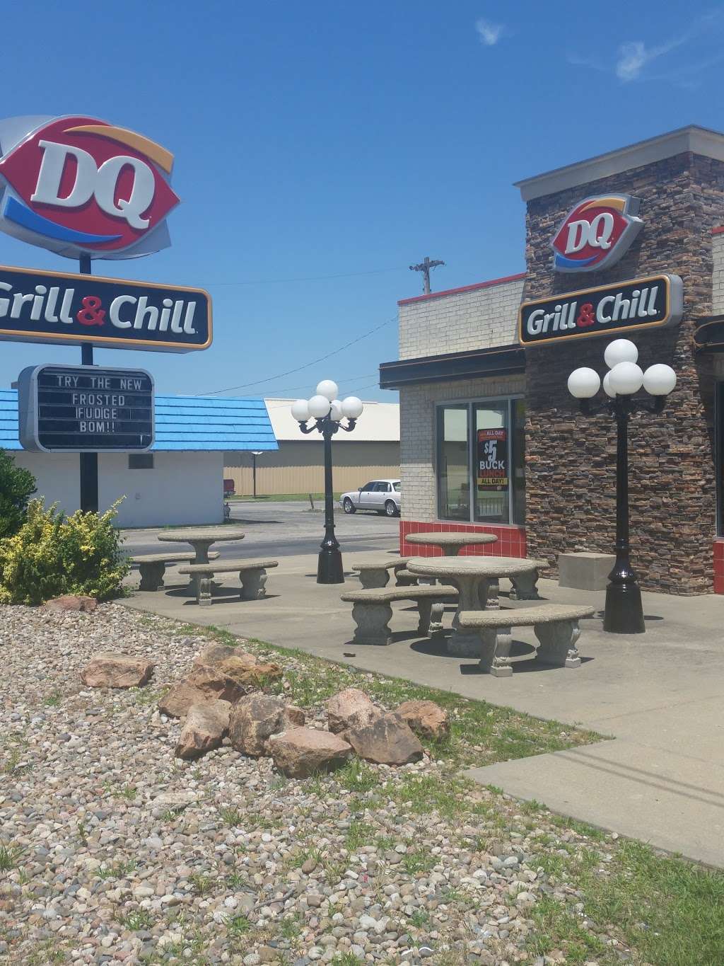 Dairy Queen | 212 N Maple St, Garnett, KS 66032 | Phone: (785) 448-5800