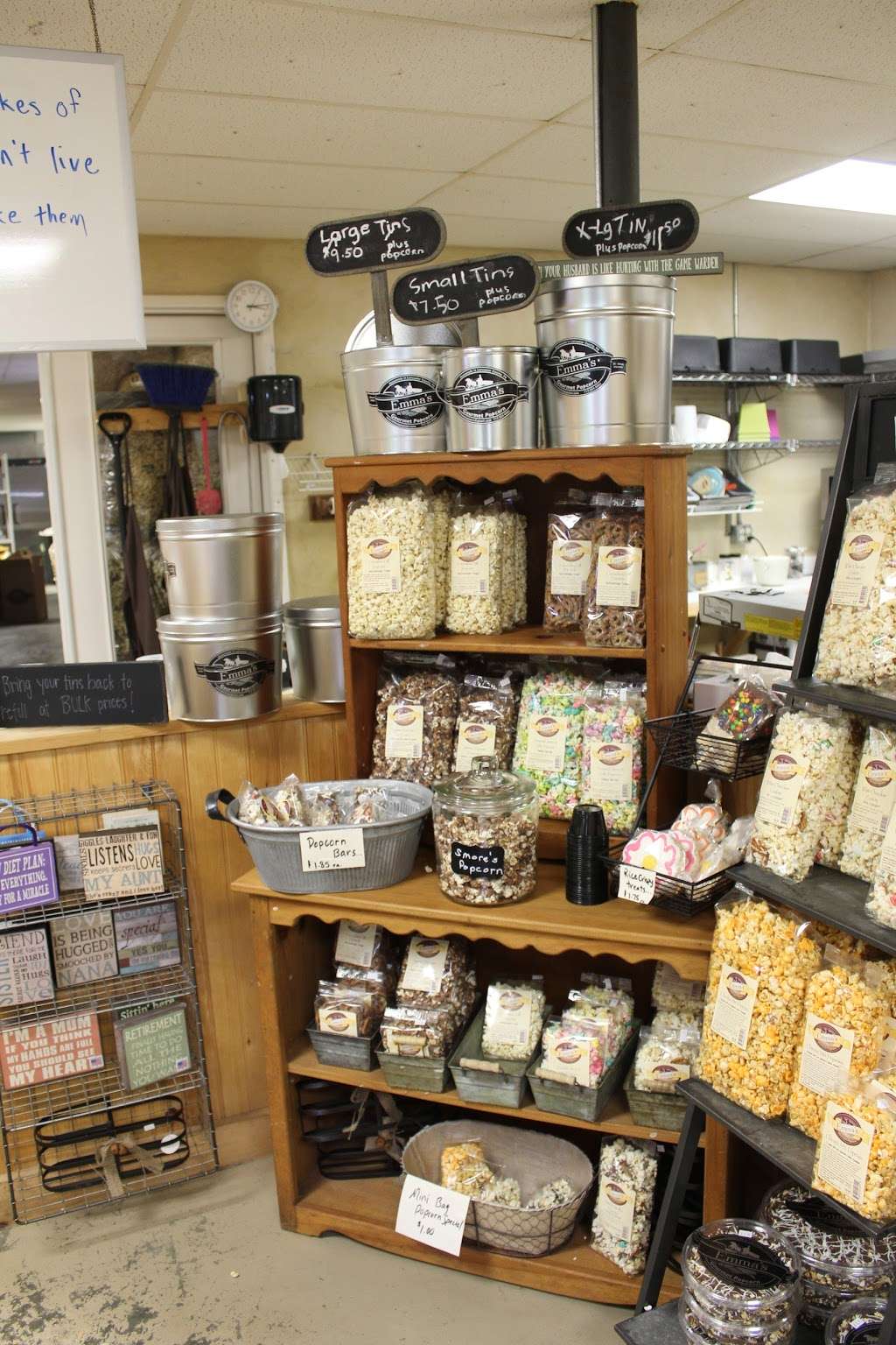 Emmas Gourmet Popcorn LLC | 261 Hill Rd, New Holland, PA 17557, USA | Phone: (717) 354-8064