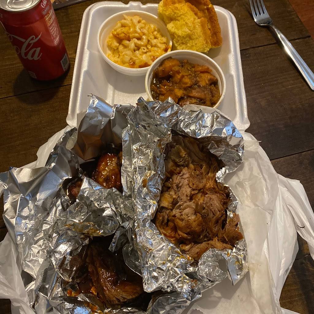 The Pit BBQ Grille and Catering on Parsons | 1542 Parsons Ave, Columbus, OH 43207, USA | Phone: (614) 824-1879