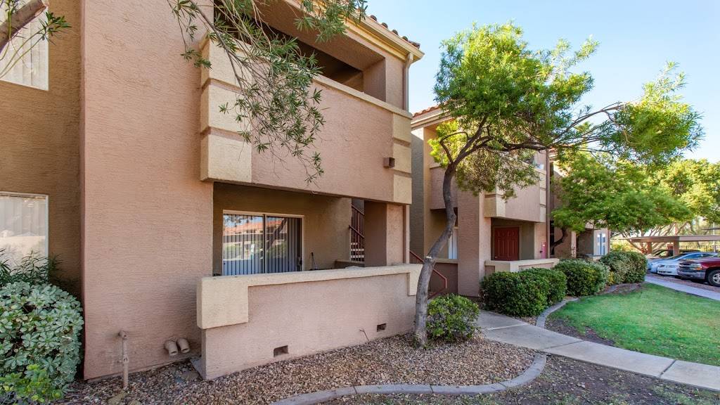 The Village at Lindsay Park Apartments | 1441 S Lindsay Rd, Mesa, AZ 85204, USA | Phone: (480) 405-4361