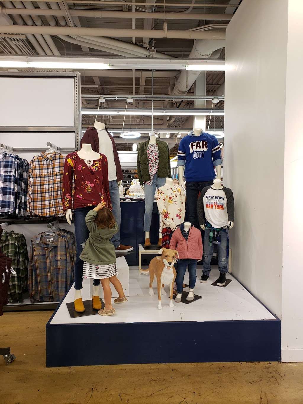 Old Navy | 112 Eisenhower Pkwy, Livingston, NJ 07039, USA | Phone: (973) 422-0751