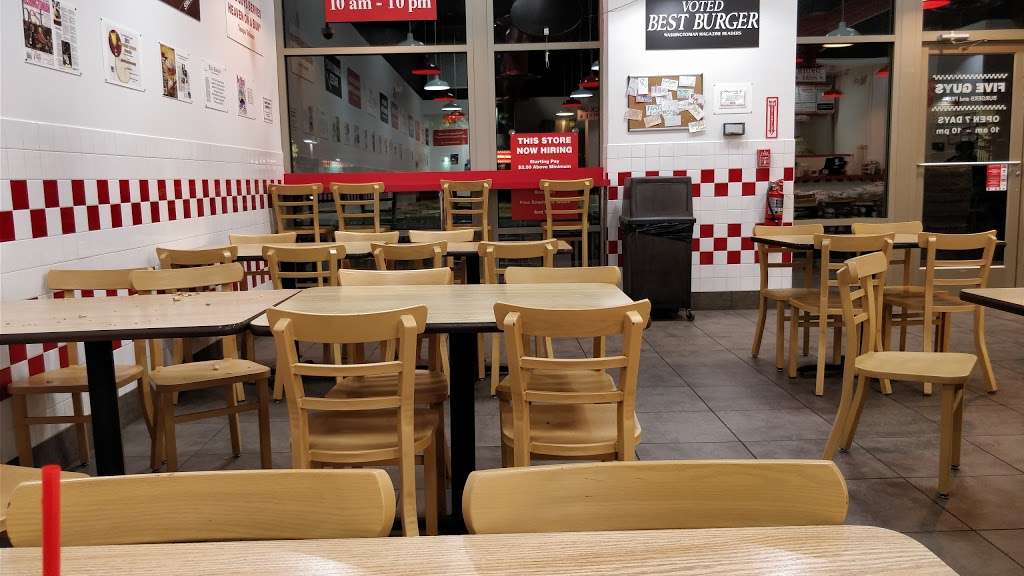 Five Guys | 10940 Lee Hwy, Fairfax, VA 22030, USA | Phone: (703) 591-0591