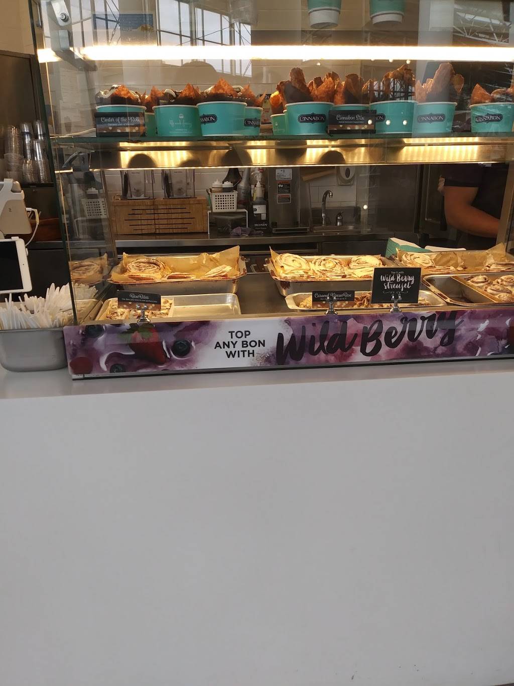 Cinnabon | 2800 N Main St, Santa Ana, CA 92701 | Phone: (714) 543-5920