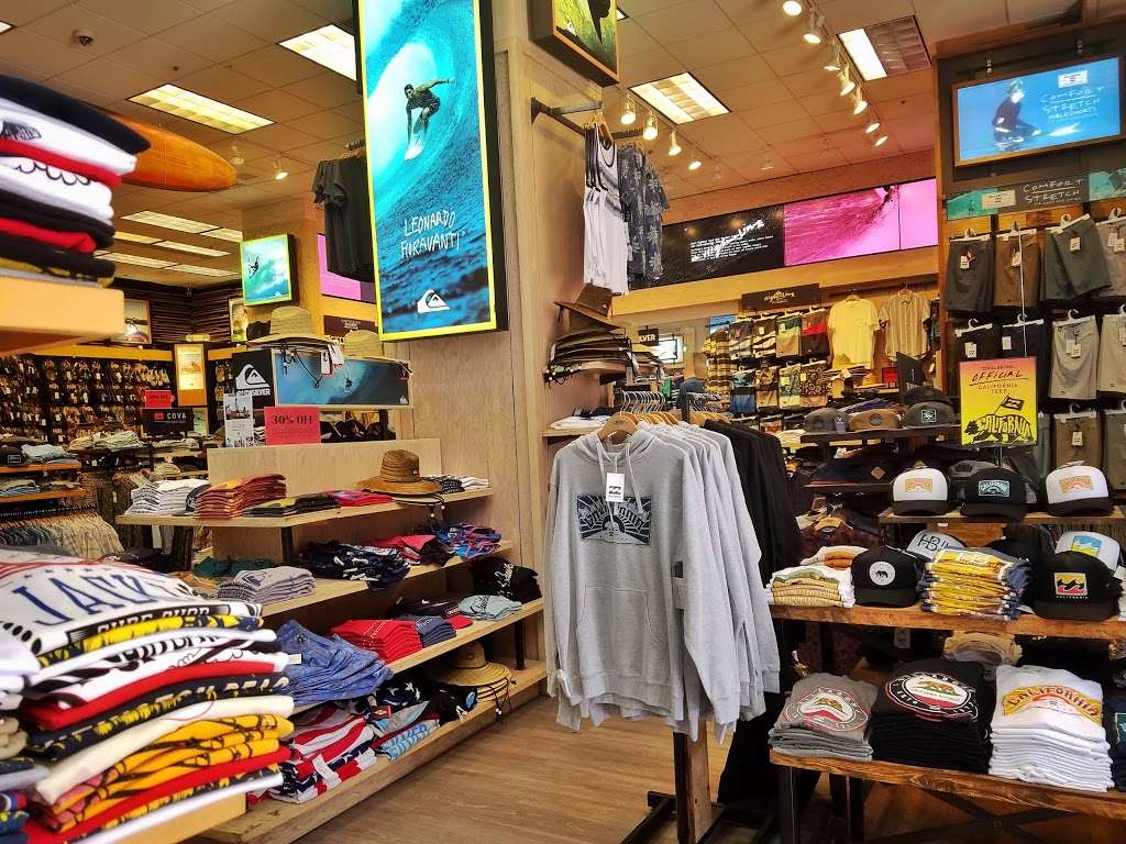 Jacks Surfboards | 101 Main St, Huntington Beach, CA 92648 | Phone: (714) 536-4516