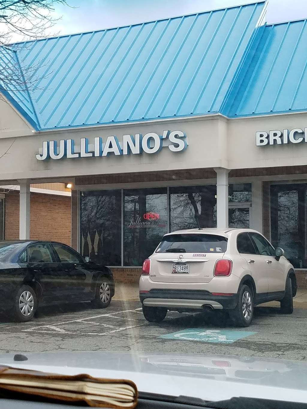 Jullianos Brick Oven Pizza | 6840 Olney Laytonsville Rd, Laytonsville, MD 20882, USA | Phone: (301) 921-0199