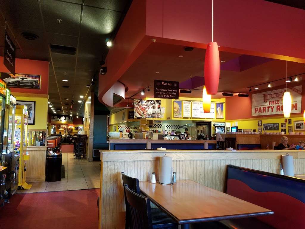 Fuddruckers | 436 Broadway, Methuen, MA 01844, USA | Phone: (978) 685-9300