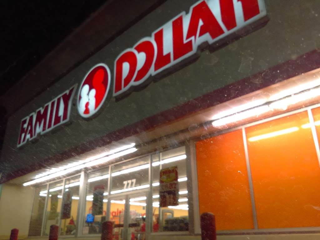 Family Dollar | 777 N Rancho Dr, Las Vegas, NV 89106, USA | Phone: (702) 631-0580