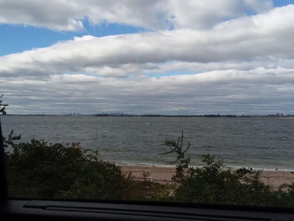 increadible view | 04 A 04260, Sands Point, NY 11050, USA
