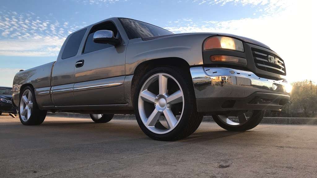 Metroplex Wheels & Tires | 221 S Belt Line Rd #101, Irving, TX 75060, USA | Phone: (817) 948-0565