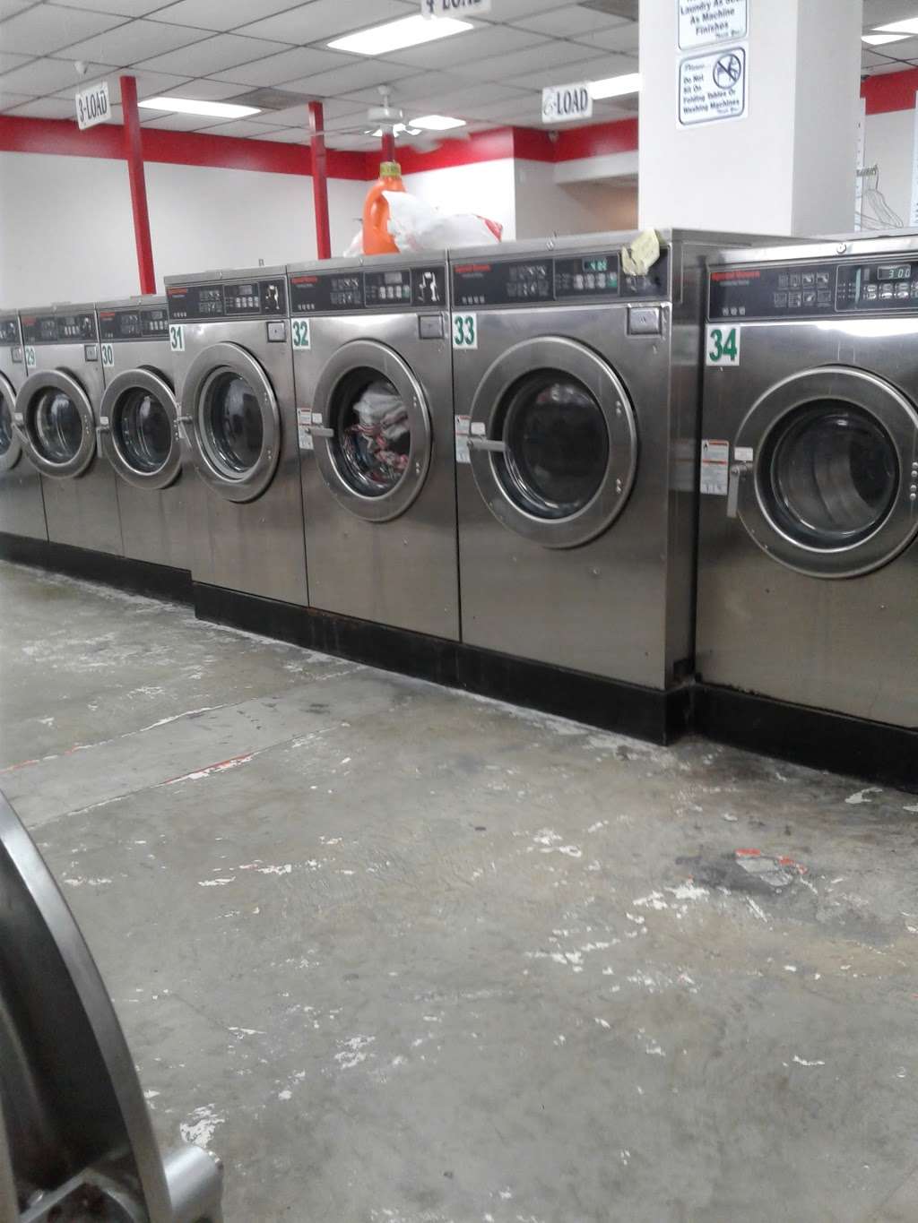 Speed Queen Laundry | 11753 W Bellfort Blvd, Stafford, TX 77477, USA