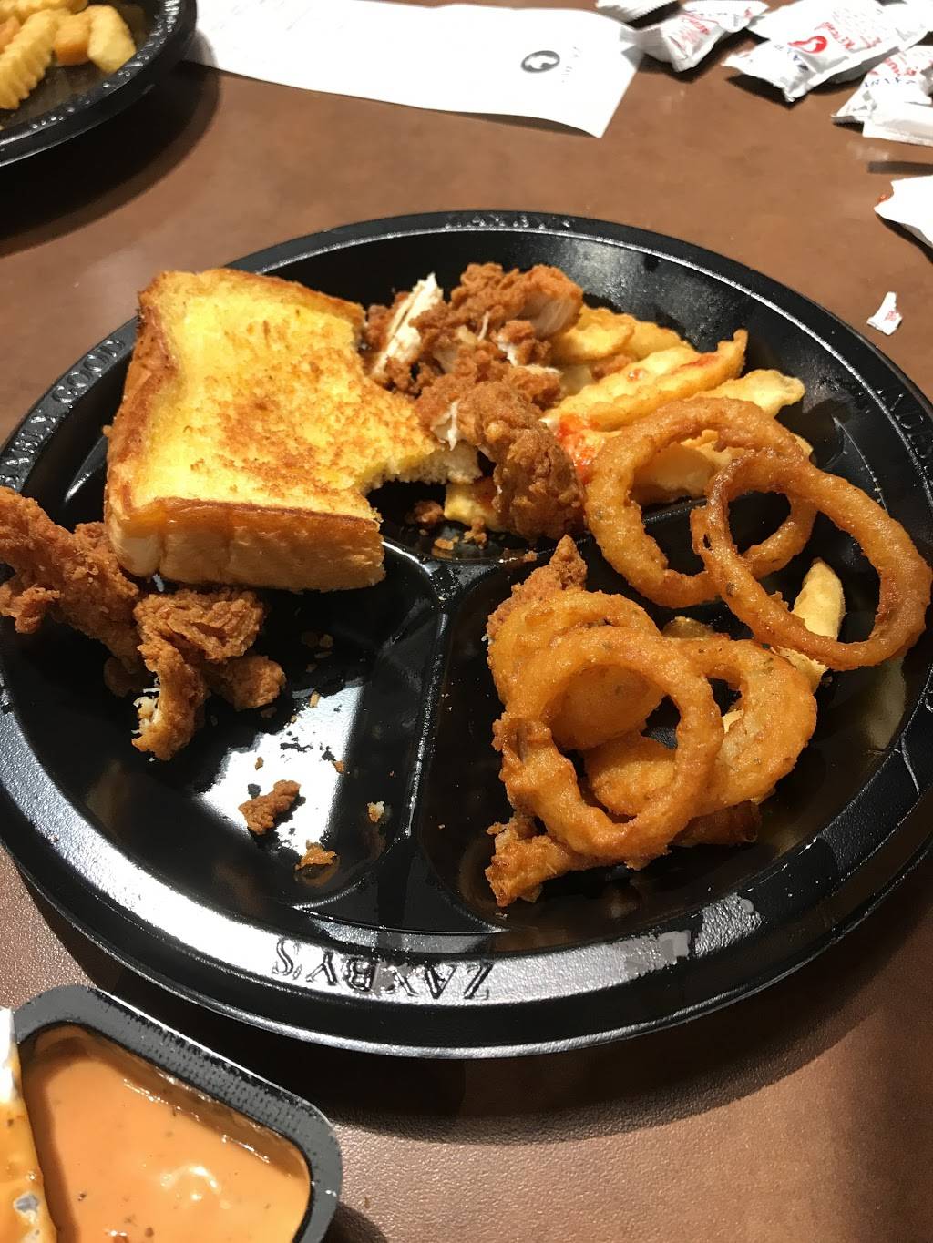 Zaxbys Chicken Fingers & Buffalo Wings | 9710 Applecross Rd, Jacksonville, FL 32222, USA | Phone: (904) 778-3013