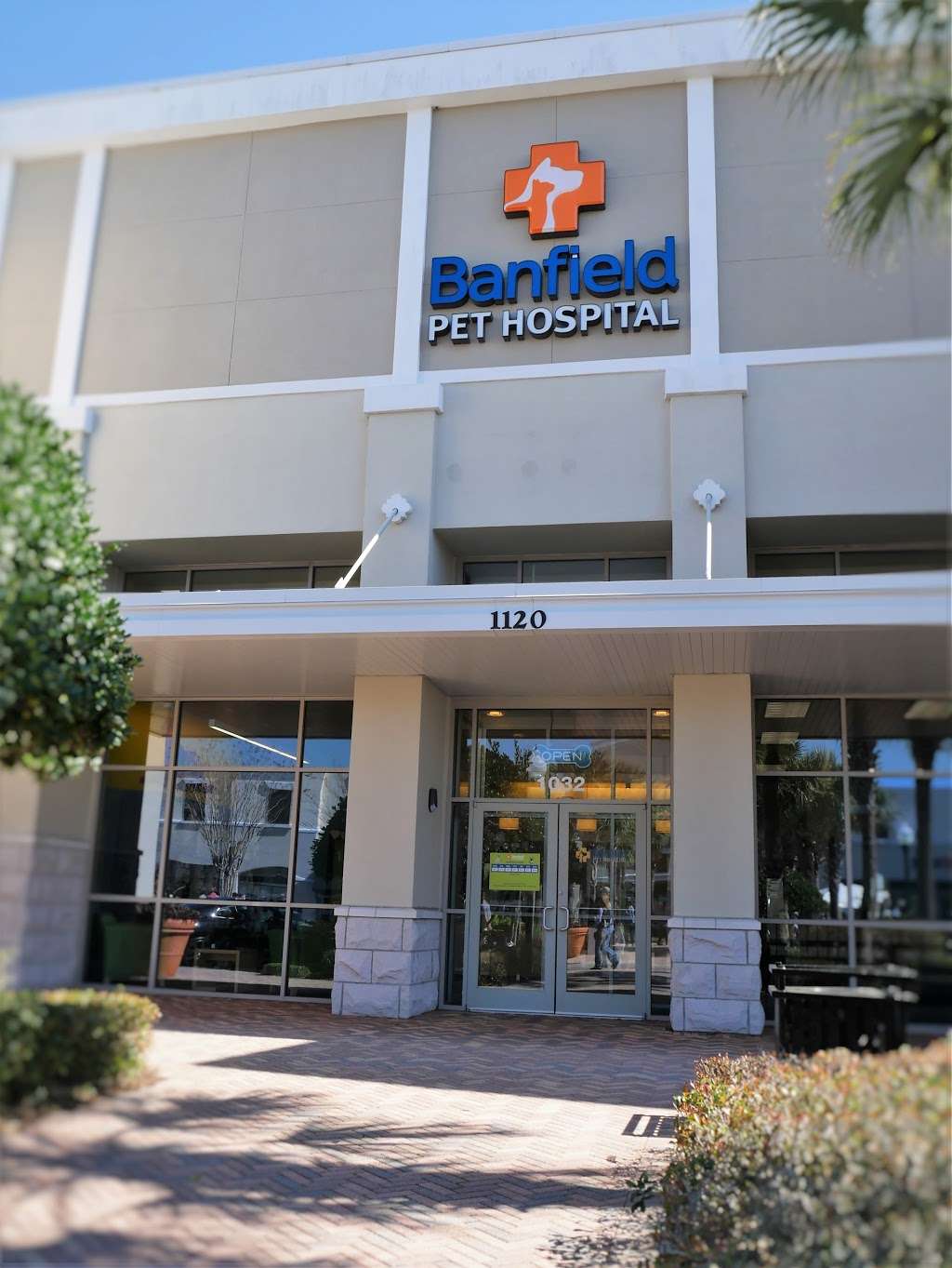 Banfield Pet Hospital | 1120 Townpark Ave Suite 1032, Lake Mary, FL 32746, USA | Phone: (407) 805-9473