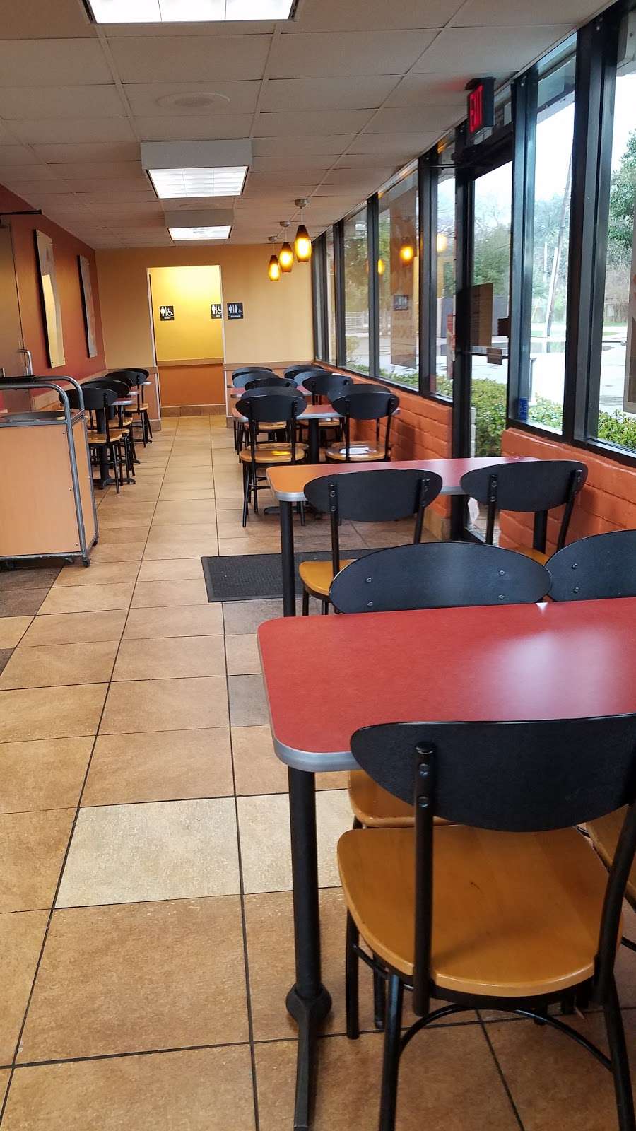 Jack in the Box | 9302 Jensen Dr, Houston, TX 77093, USA | Phone: (713) 692-3013