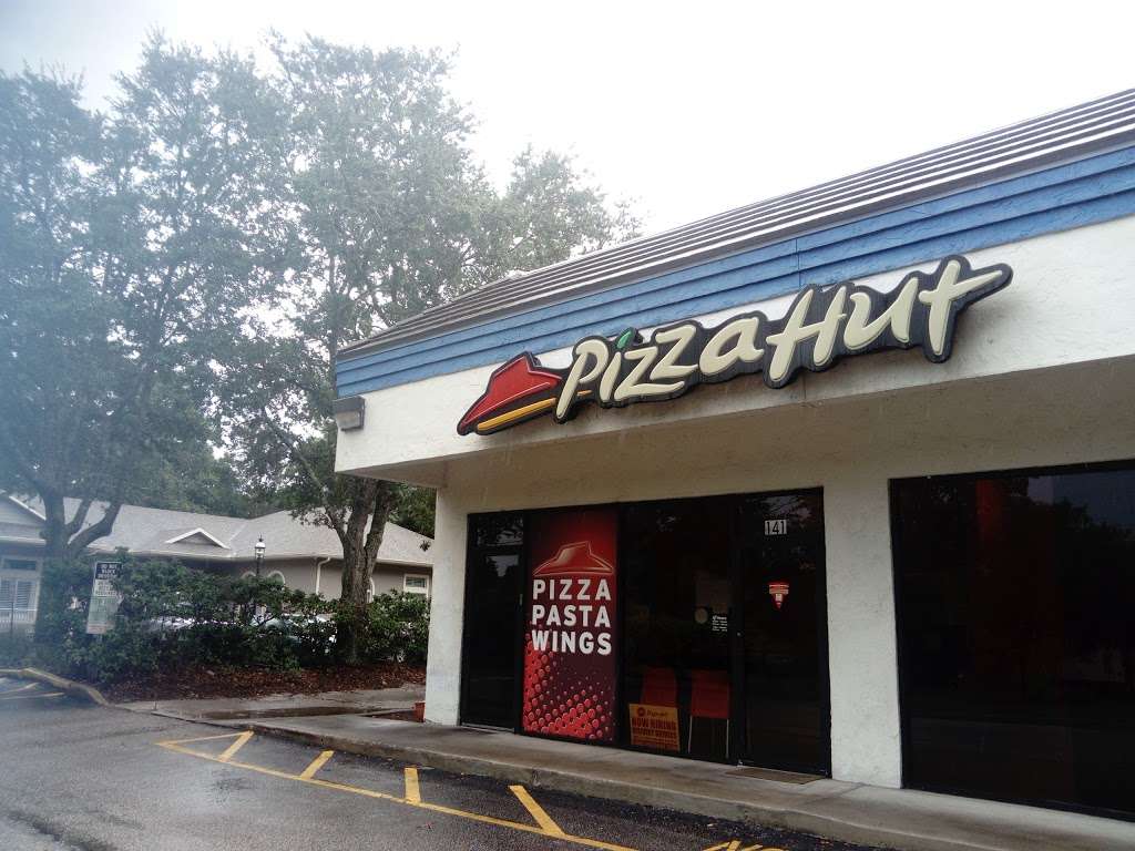 Pizza Hut | 241 N Hunt Club Blvd Ste 141, Longwood, FL 32779, USA | Phone: (407) 788-4550